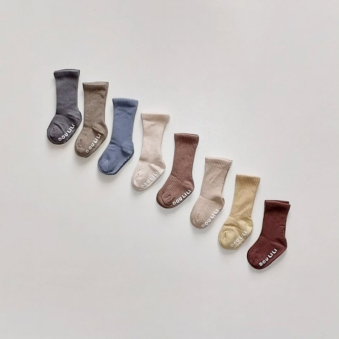 جوراب کبریتی ساق بلند بچه‌گانه